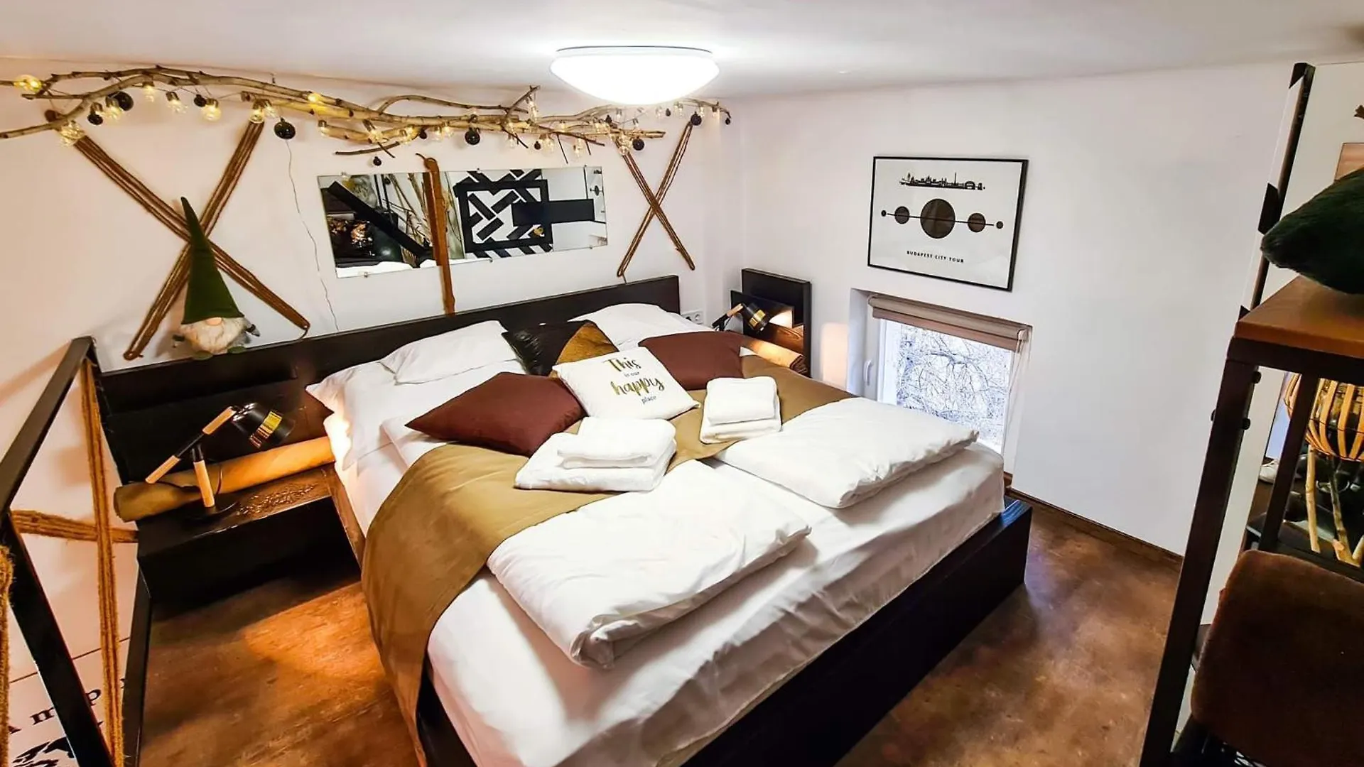 Rustic Flat With Perfect Location Budapest